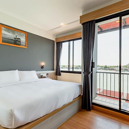 The Blue C Donsak Hotel Surat Thani Exterior photo