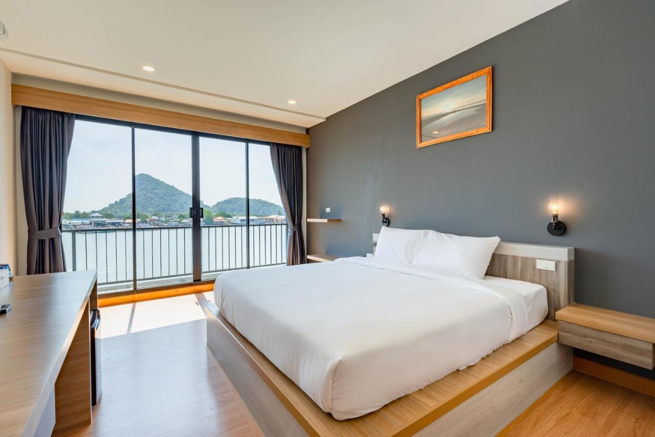 The Blue C Donsak Hotel Surat Thani Exterior photo