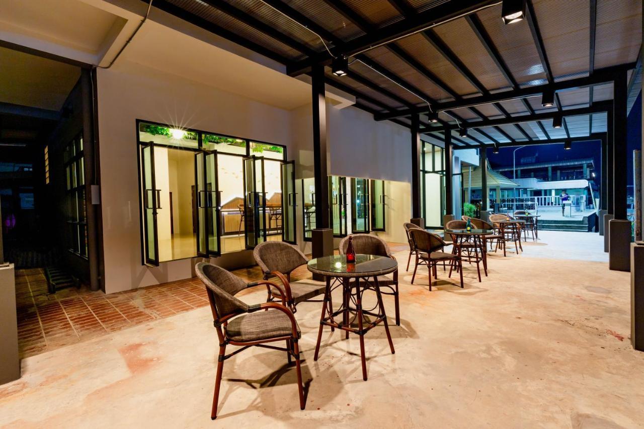 The Blue C Donsak Hotel Surat Thani Exterior photo